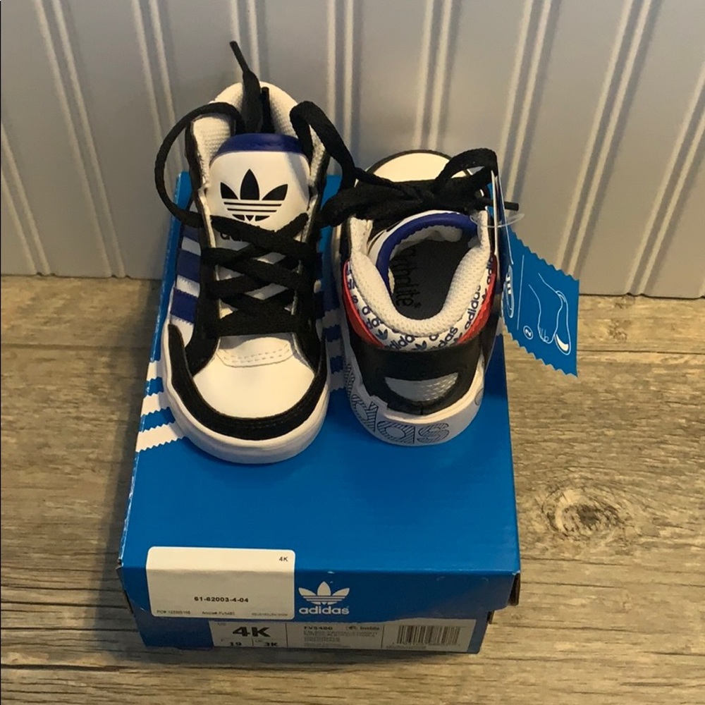 Adidas Hard Court Hi I Toddler sneakers